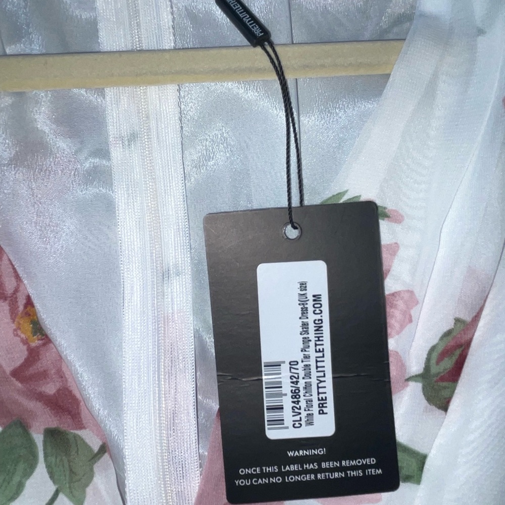 PLT never worn white floral dress. Size US 4 - Picture 4 of 4
